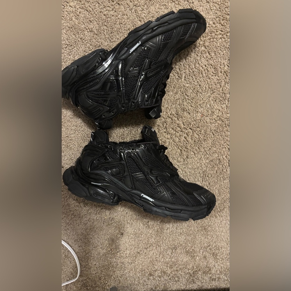 balenciaga runners